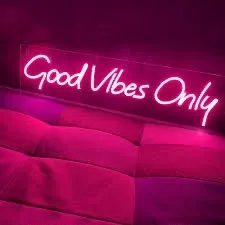 OnlyFans cuenta karlaroja header 2