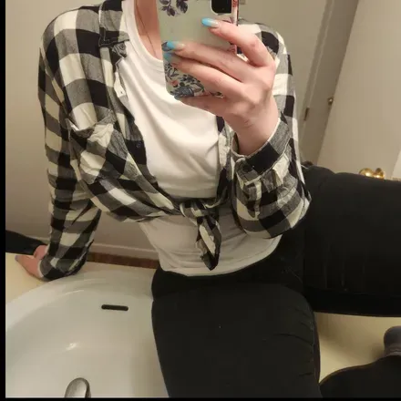 OnlyFans cuenta thickthighzwithasurprize avatar 1