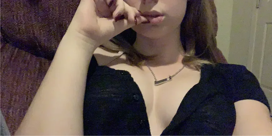 OnlyFans cuenta avylou header 2