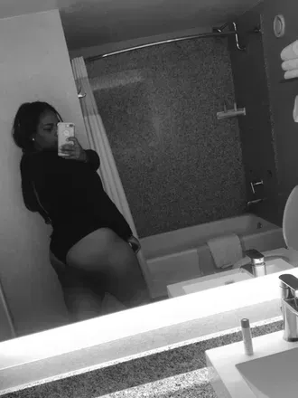 OnlyFans cuenta babyjenae_ avatar 1