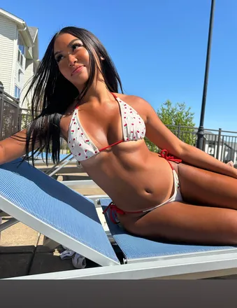 OnlyFans cuenta lilyymonroee header 2