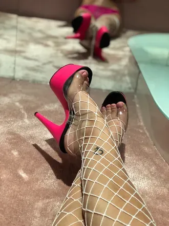 OnlyFans cuenta feetbydessie avatar 1
