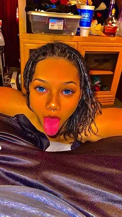 OnlyFans cuenta mrsvirginbutter avatar 1