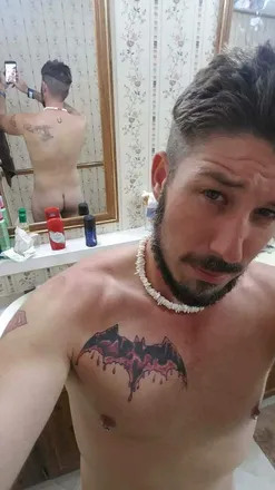 OnlyFans cuenta tazonredbull header 2