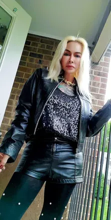 OnlyFans cuenta tattooedasiantrans avatar 1