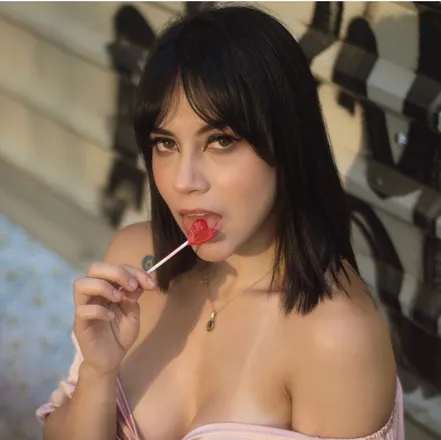 OnlyFans cuenta luzzzmh header 2