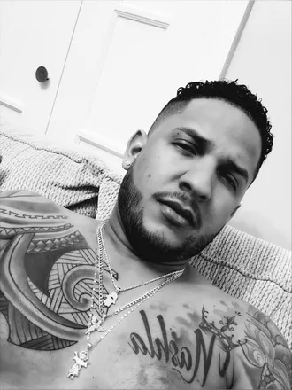 OnlyFans cuenta star_1720 header 2