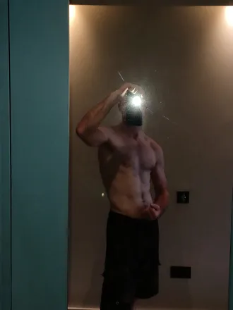 OnlyFans cuenta daddyzhomee header 2