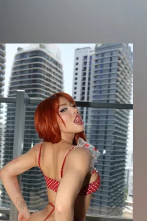 OnlyFans account  yerimua header 2