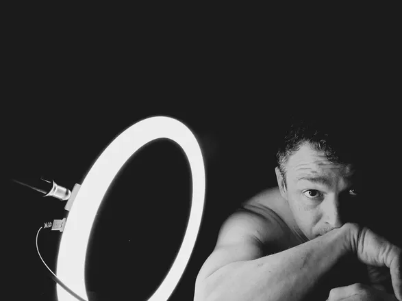 OnlyFans cuenta henrycchinaski_ header 2