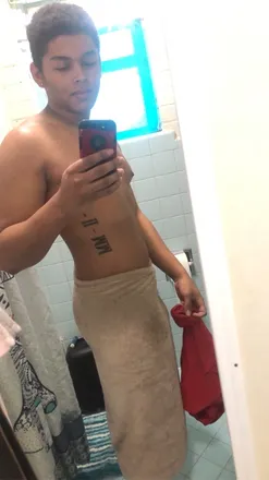 OnlyFans cuenta care_bear22 header 2