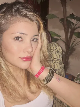 OnlyFans account  shulietlatina header 2