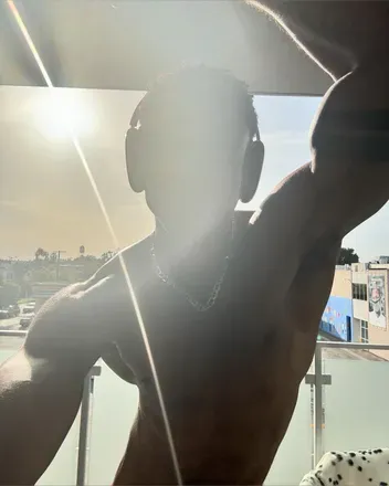 OnlyFans cuenta prettyskinboivip header 2