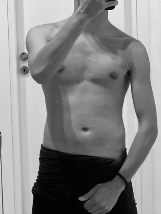 OnlyFans cuenta shy_boy_21 avatar 1