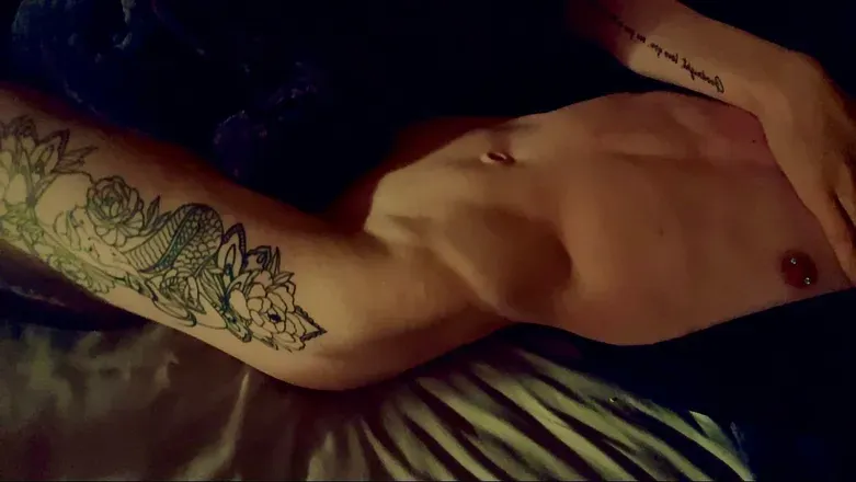 OnlyFans cuenta inked_twink header 2