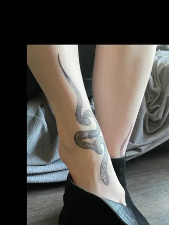 OnlyFans cuenta feetishizedxo header 2