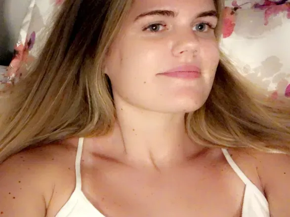 OnlyFans cuenta sour.patch.princess avatar 1