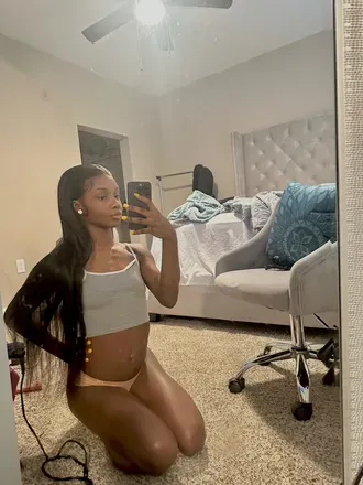 OnlyFans account  dmdoll avatar 1