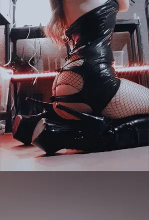 OnlyFans cuenta salemsam header 2