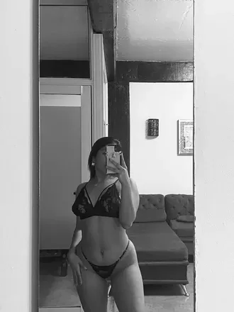 OnlyFans cuenta larissaok avatar 1