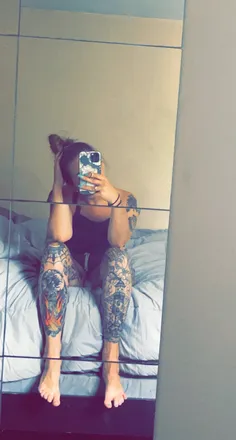 OnlyFans cuenta tattedthighssavelives header 2