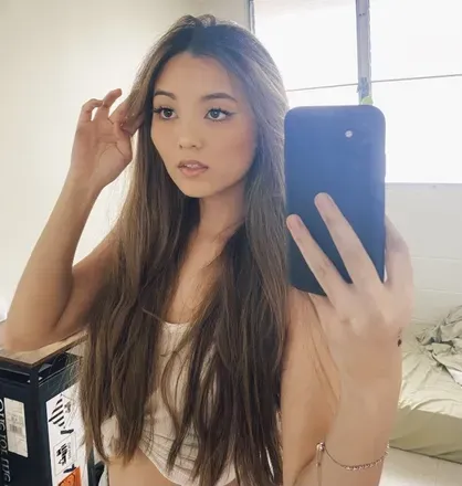 OnlyFans account  saitosummer avatar 1