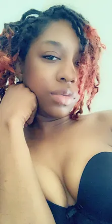 OnlyFans account  chocolateredd header 2