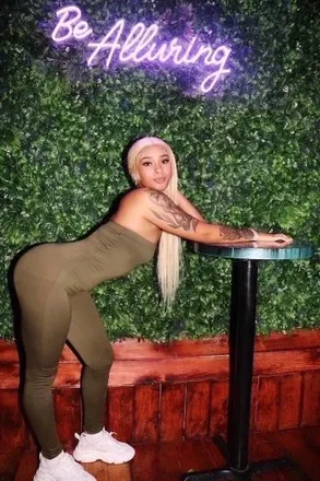 OnlyFans cuenta madaamxo header 2