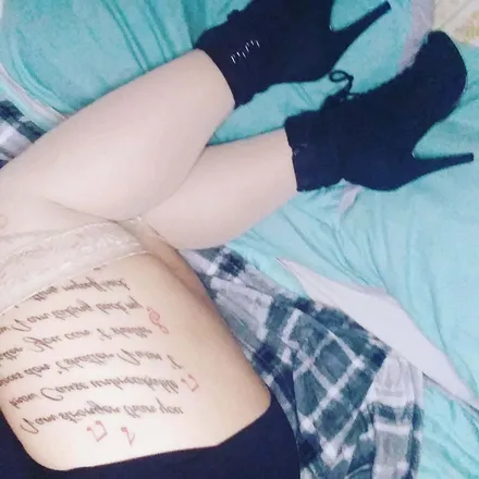 OnlyFans cuenta foxybrown8980 header 2