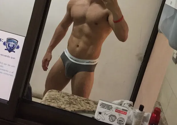 OnlyFans cuenta latinbi11 avatar 1