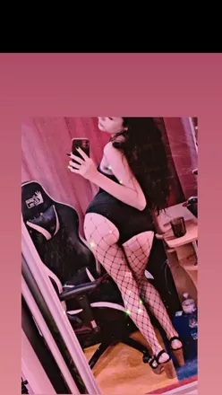 OnlyFans cuenta krissfairy header 2