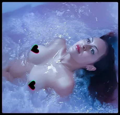 OnlyFans account  moon_litspells header 2