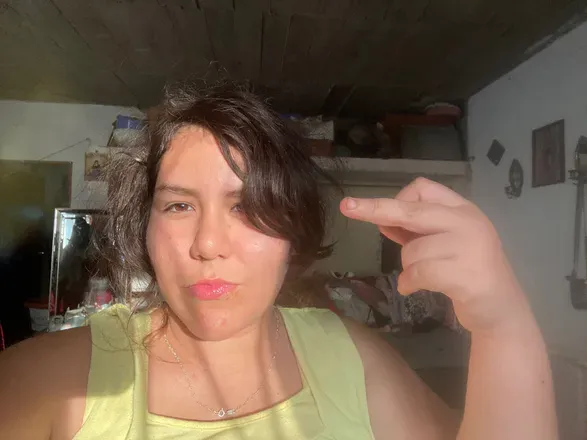 OnlyFans account  fanyuribe04 header 2