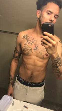 OnlyFans cuenta talian_stallion6 header 2