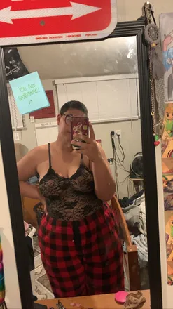 OnlyFans cuenta shes_a_hottie header 2