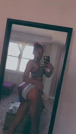 OnlyFans cuenta thereal.redfairy header 2