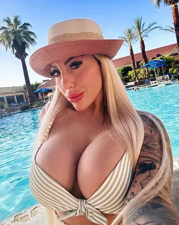 OnlyFans of your.iwanna