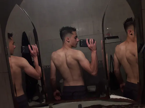 OnlyFans cuenta f_castell1 header 2