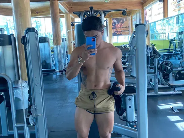 OnlyFans cuenta gusnine09 avatar 1