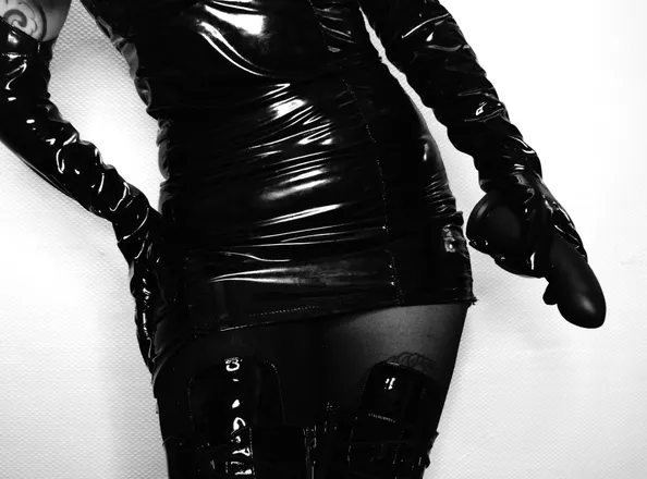 OnlyFans cuenta emilydoomed header 2