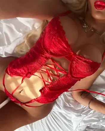 OnlyFans account  indibaby header 2