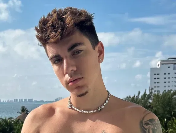 OnlyFans cuenta loganfoxx_of avatar 1