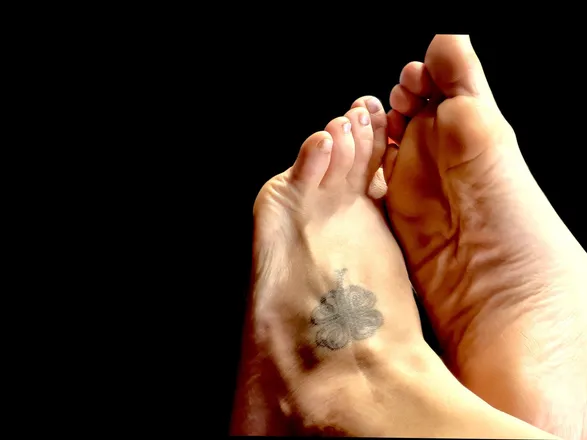 OnlyFans cuenta tempting.tasty.tootsies header 2
