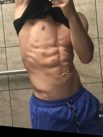 OnlyFans cuenta loverboyhere header 2