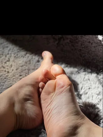 OnlyFans cuenta staciessexyfeet header 2