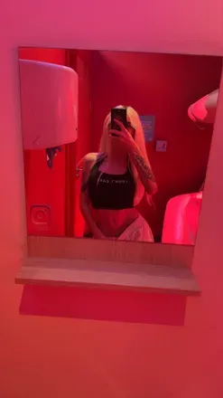 OnlyFans cuenta amylicks header 2