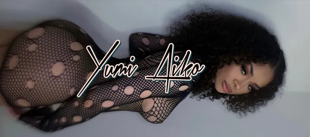 OnlyFans cuenta yumithedoll header 2