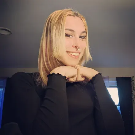 OnlyFans account  queenvivvy avatar 1