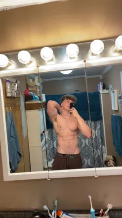 OnlyFans cuenta logandaily header 2