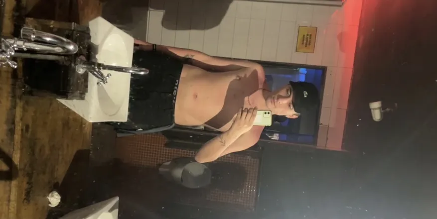 OnlyFans account  explicitfloripa header 2